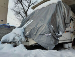 Jak zabezpieczyć przyczepę kempingową na zimę_04